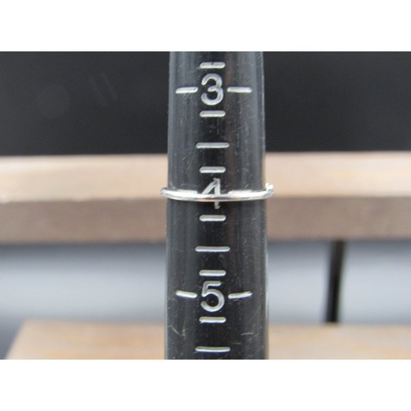 Size 4 Sterling Silver Small Handmade Blue Topaz Band Ring Vintage Statement - Picture 5 of 7